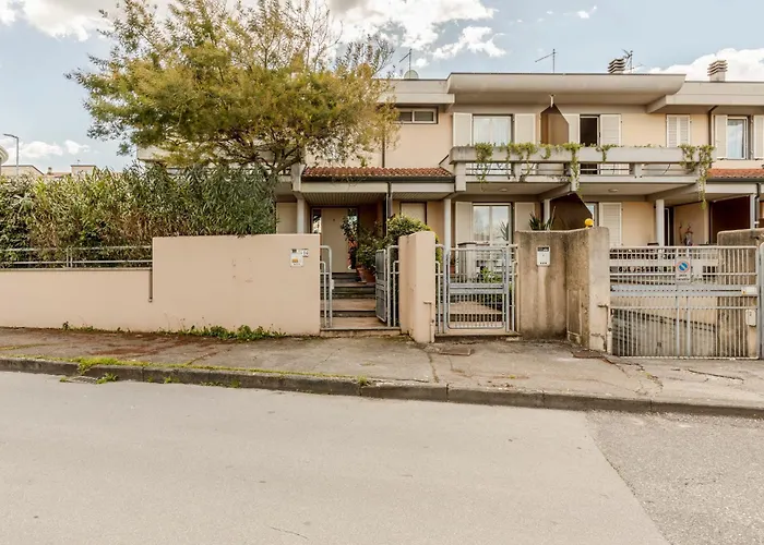 Apartamento Guesthost - Tina! Viareggio